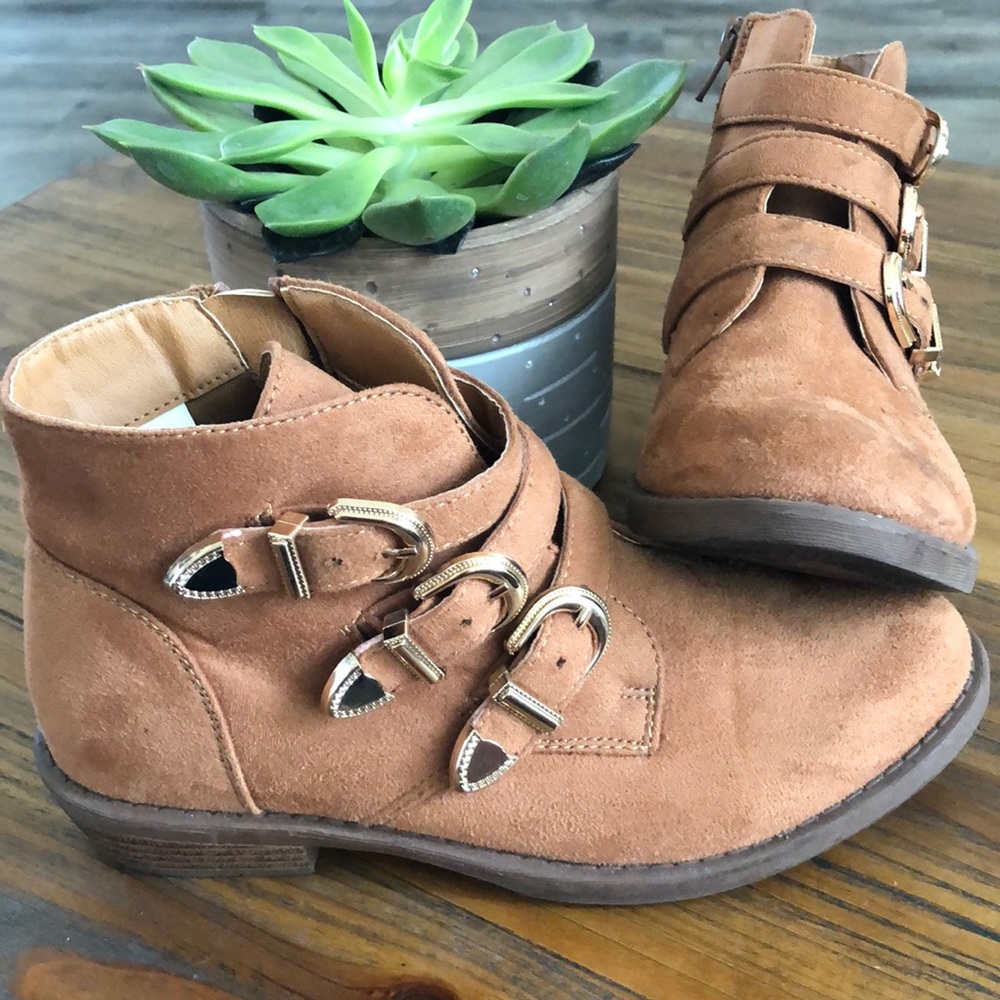 Girls brown booties